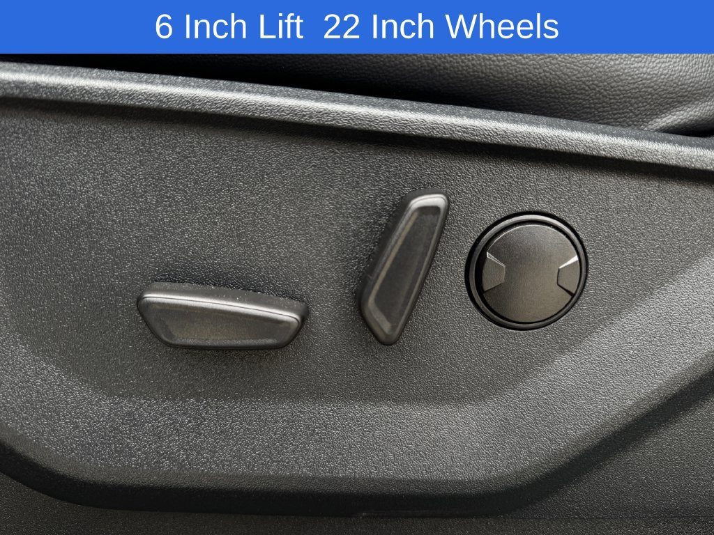 Used 2025 Ford F250 Lariat w/ Chrome Package AWD/4WD image 28