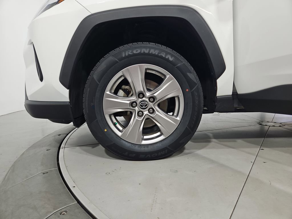Used 2023 Toyota RAV4 XLE w/ Convenience Package FWD image 27