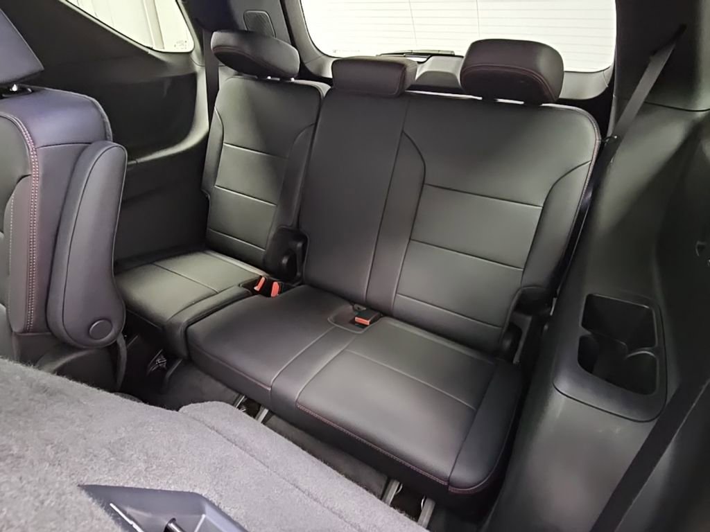Used 2024 Chevrolet Traverse RS w/ LPO, Floor Liner Package image 35