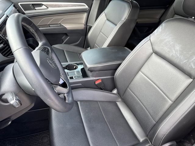 Used 2023 Volkswagen Atlas Cross Sport SE w/ Panoramic Sunroof Package FWD image 18
