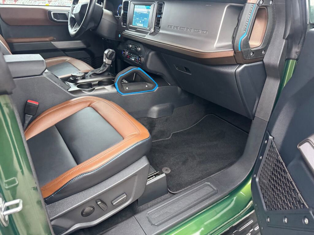 Used 2023 Ford Bronco Outer Banks w/ Sasquatch Package image 21