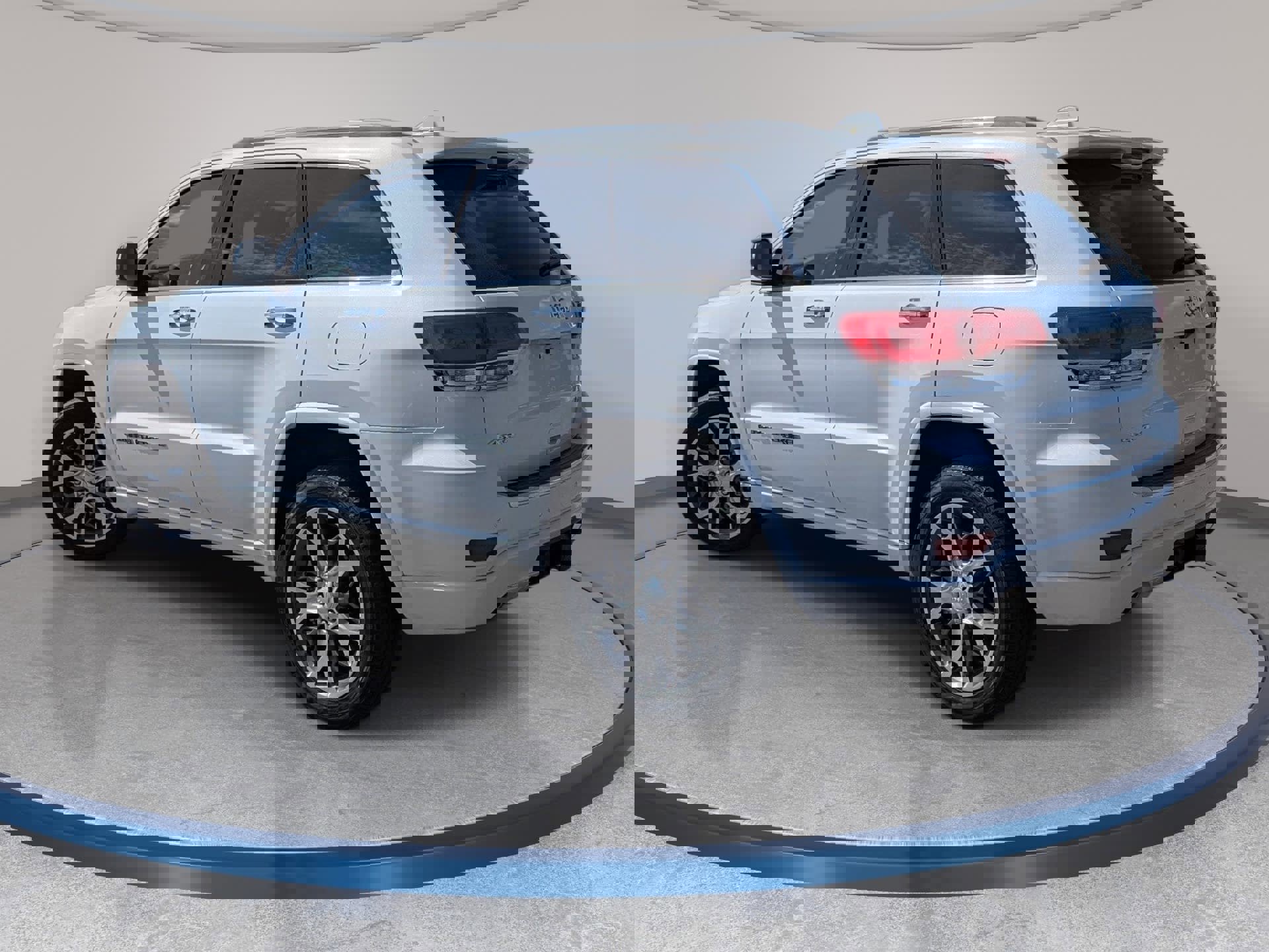 Used 2021 Jeep Grand Cherokee Overland image 7