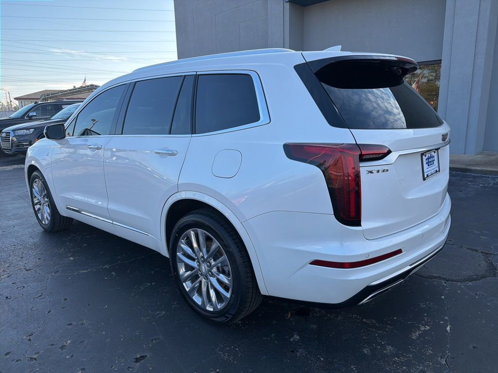 Used 2021 Cadillac XT6 Premium Luxury FWD image 8