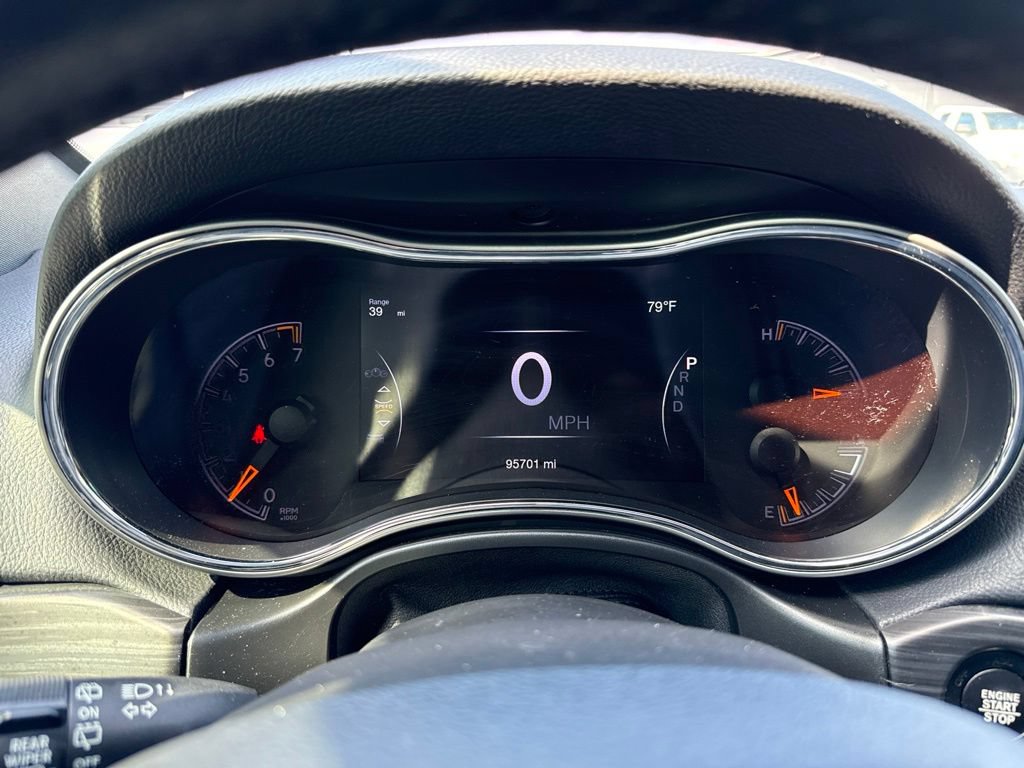 Used 2019 Jeep Grand Cherokee Altitude AWD/4WD image 33