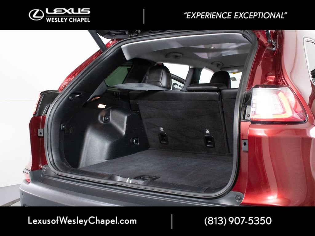 Used 2019 Jeep Cherokee Limited FWD image 16