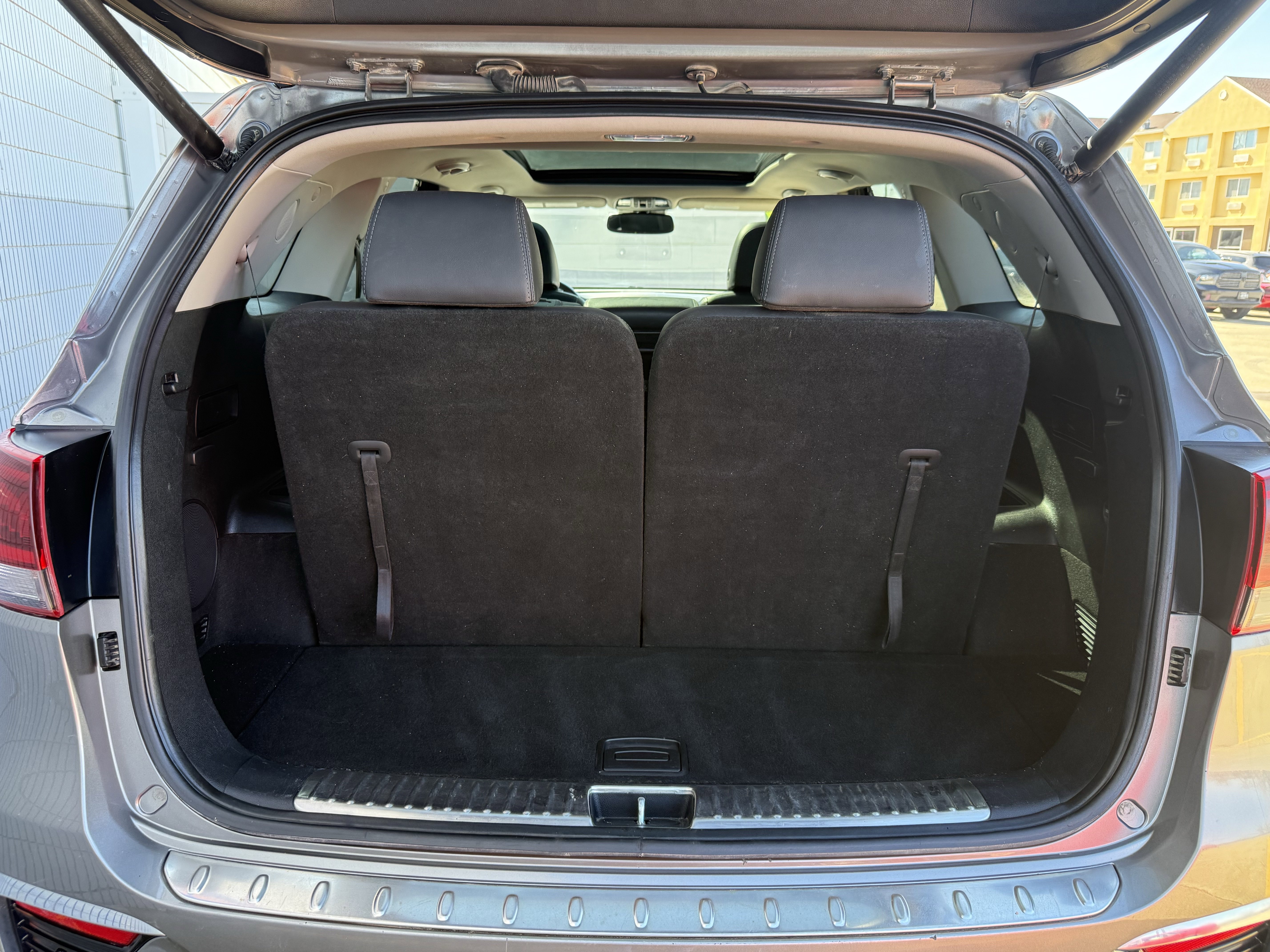 Used 2019 Kia Sorento SX image 10