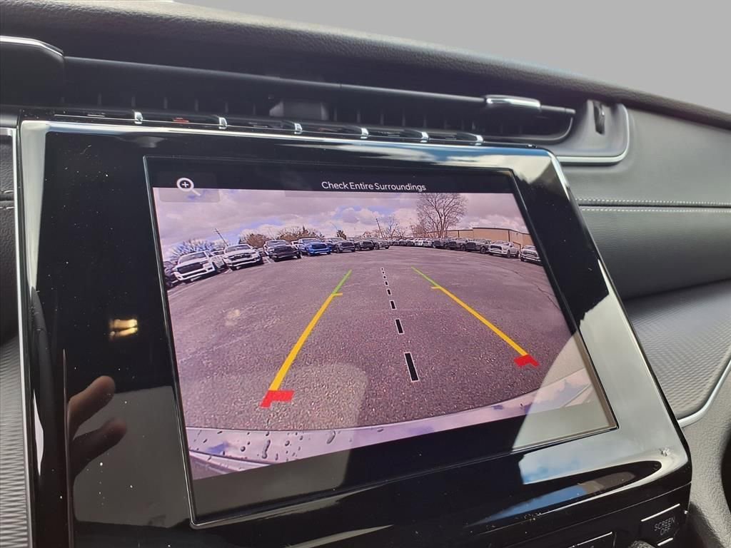 New 2025 Jeep Grand Cherokee Laredo w/ Luxury Tech Group I AWD/4WD image 6
