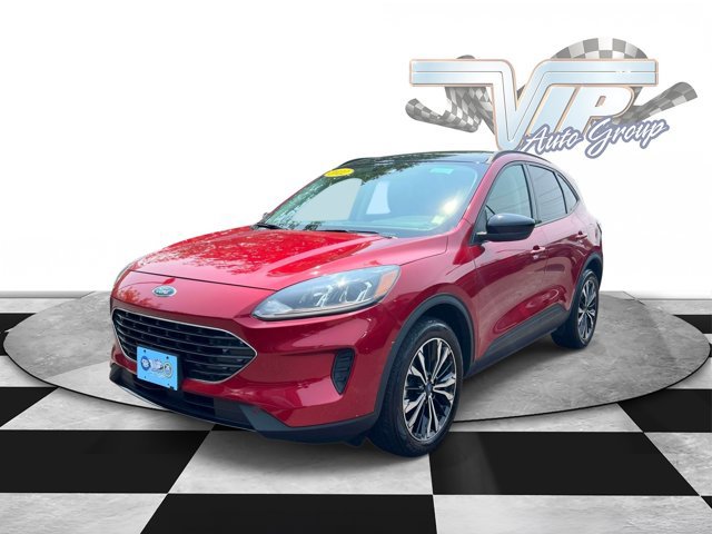 Used 2022 Ford Escape SE w/ SE Sport Appearance Package AWD/4WD image 4