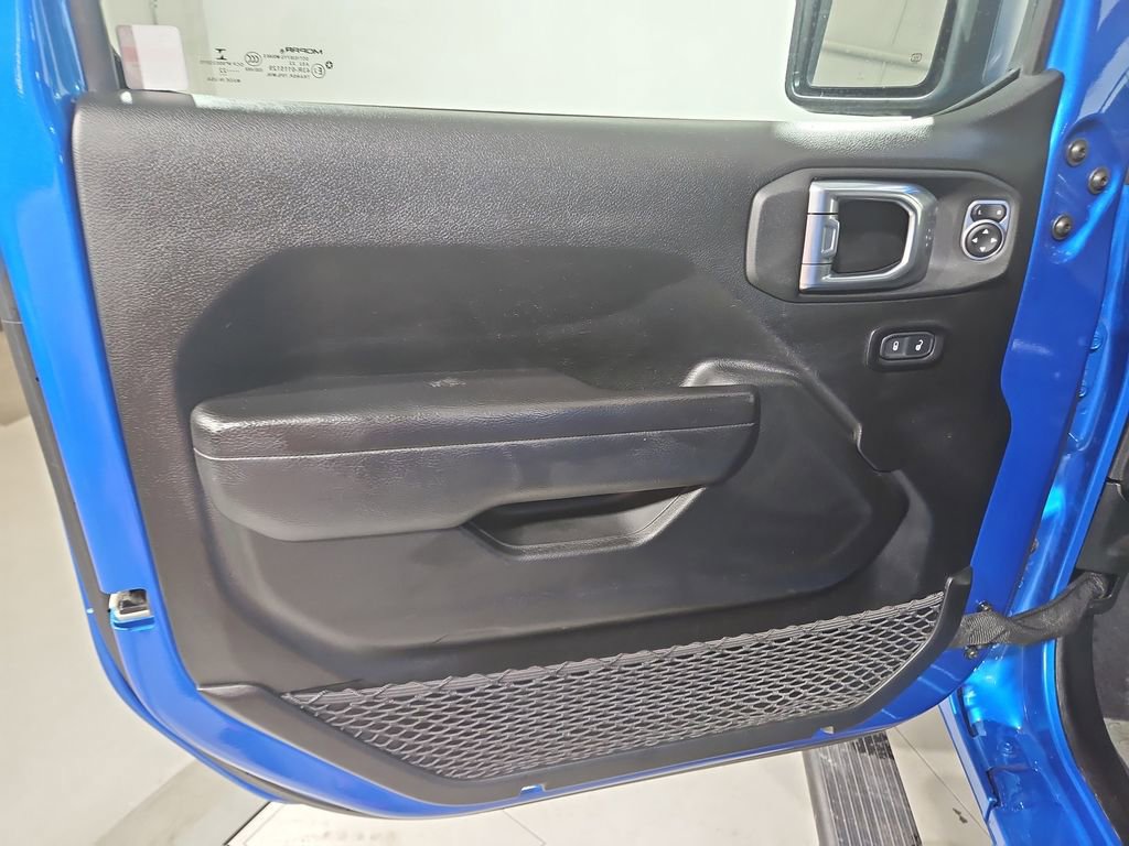 Used 2022 Jeep Wrangler Unlimited Sport AWD/4WD image 11