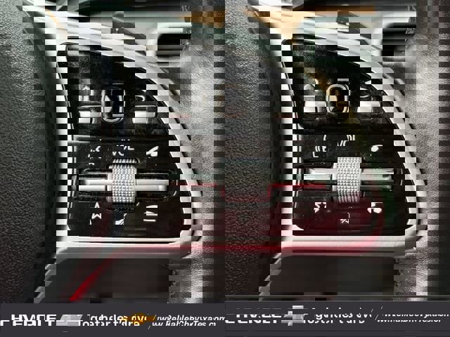 Used 2022 Mercedes-Benz GLS 450 4MATIC image 15