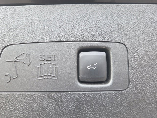 Used 2022 Lincoln Corsair Reserve w/ Equipment Group 201A AWD/4WD image 14