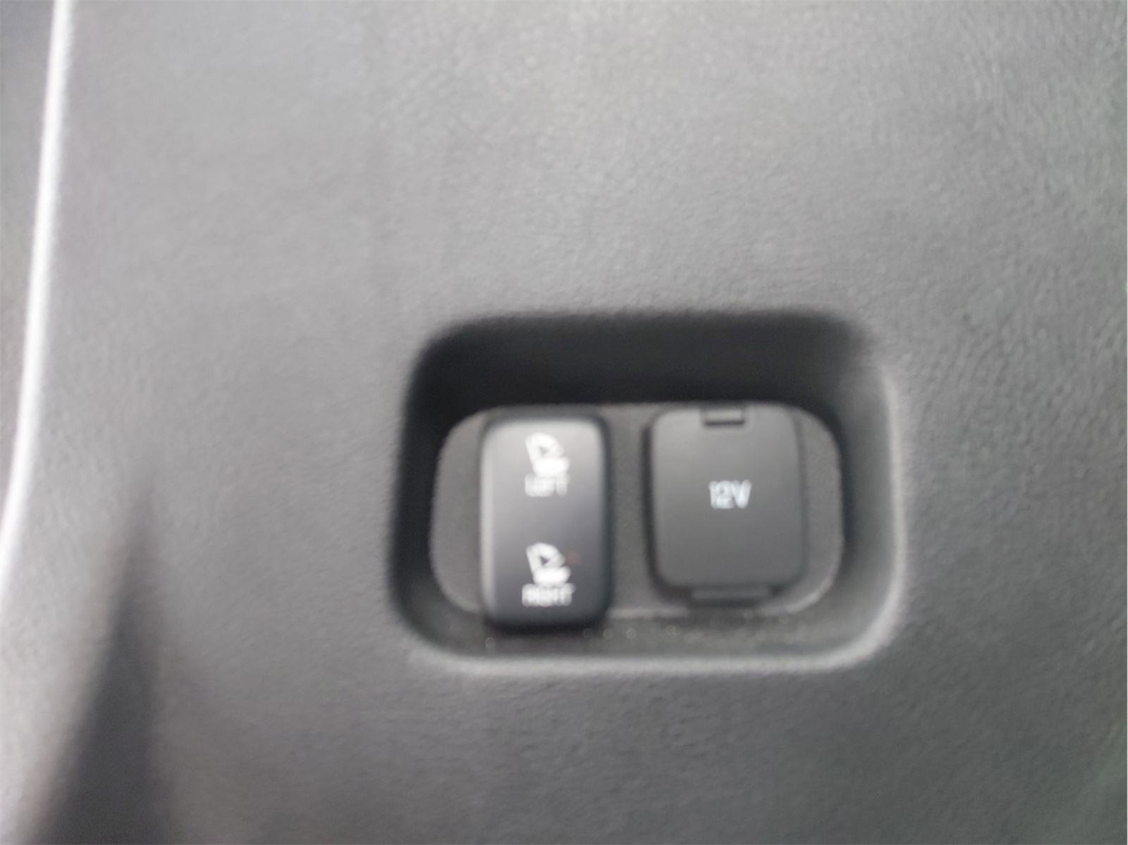 Used 2024 Ford Edge SEL image 25