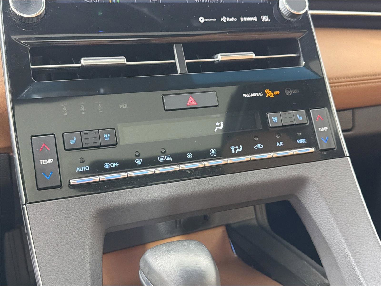 Used 2019 Toyota Avalon Limited w/ Advanced Safety Package FWD image 16