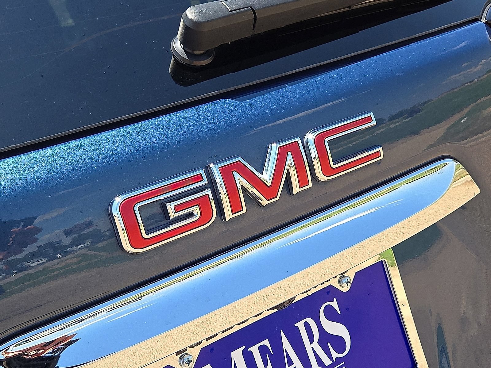 Used 2024 GMC Terrain SLE FWD image 13