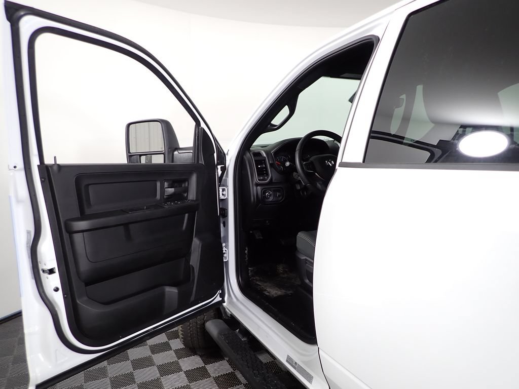 New 2026 RAM 2500 Tradesman AWD/4WD image 19