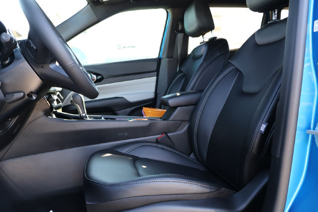 New 2026 Jeep Compass Limited AWD/4WD image 9