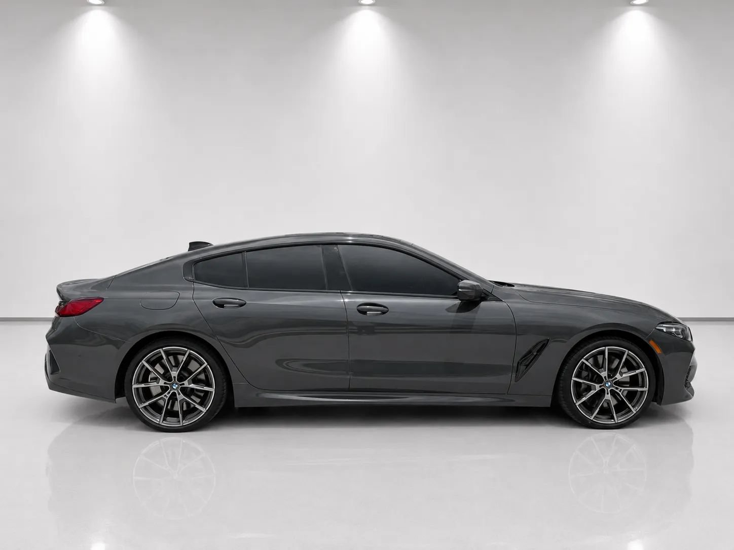 Used 2022 BMW M850i Gran Coupe xDrive AWD/4WD image 2