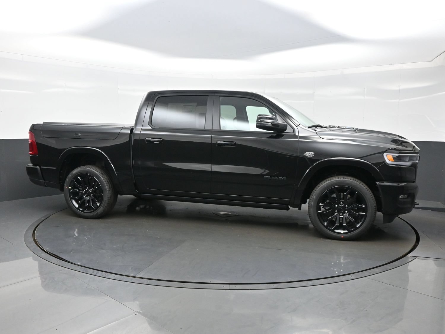 New 2027 RAM 1500 Limited AWD/4WD image 10