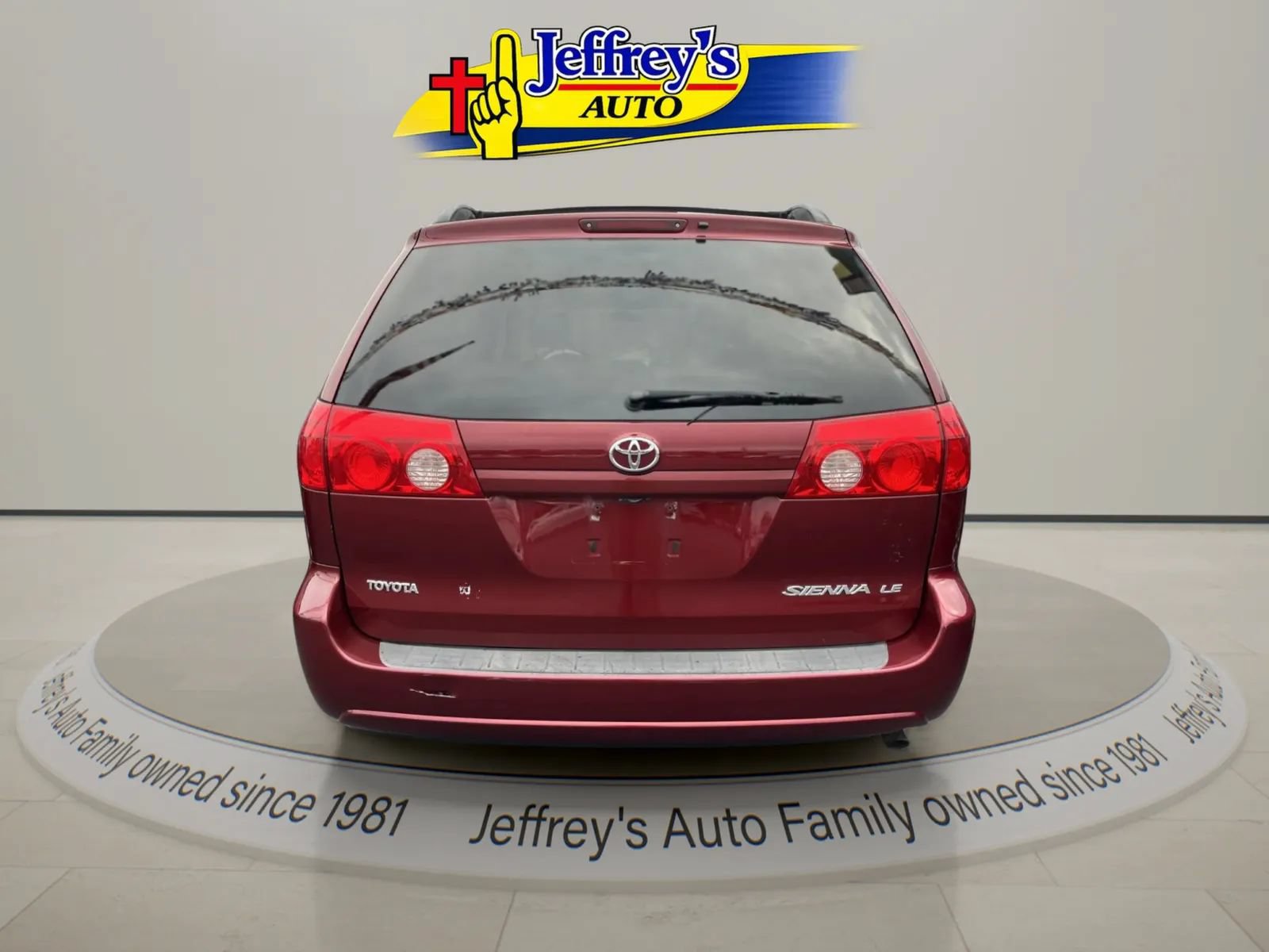 Used 2008 Toyota Sienna CE FWD image 2