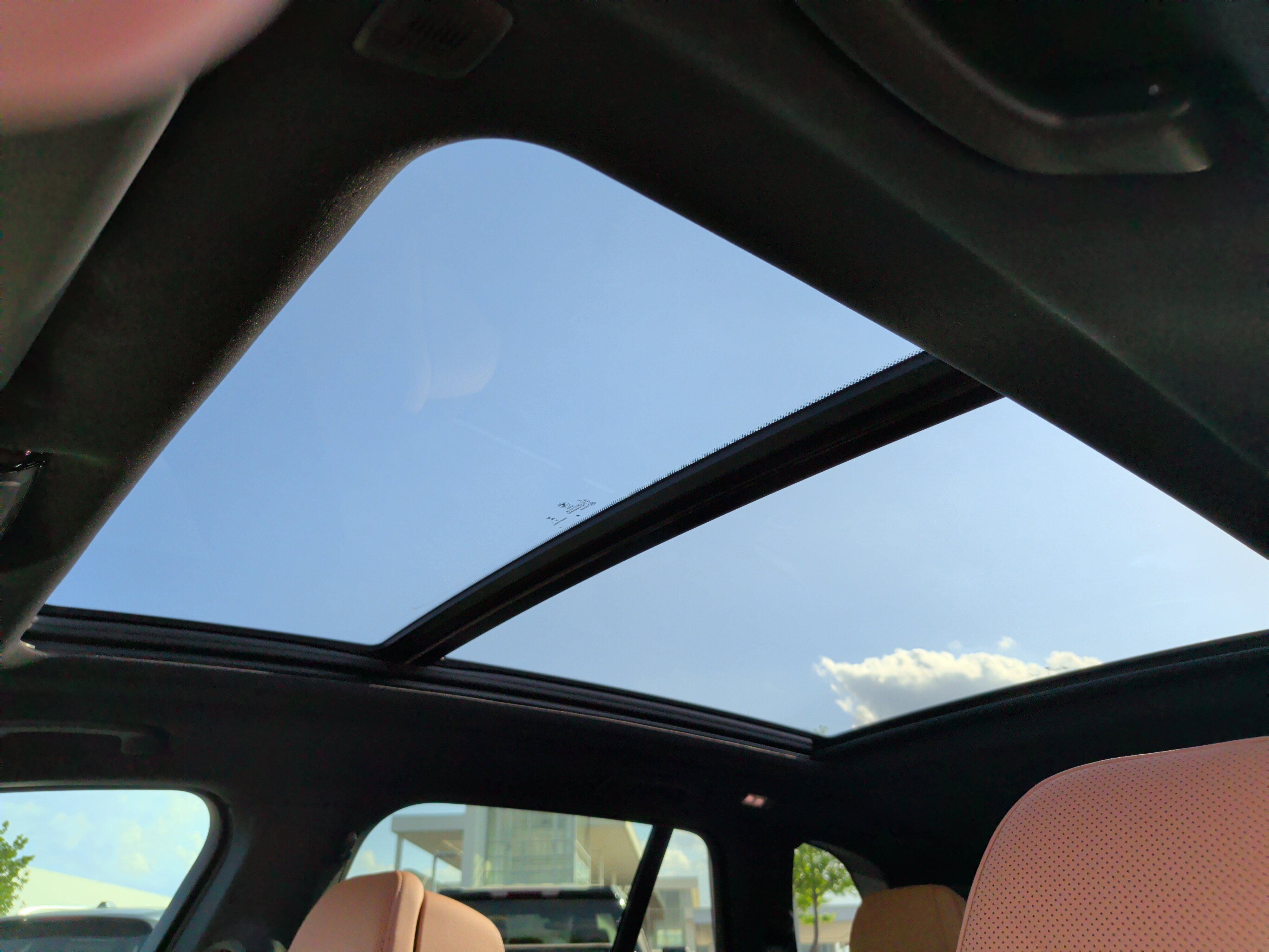 Used 2026 BMW X5 xDrive40i w/ Climate Comfort Package image 32