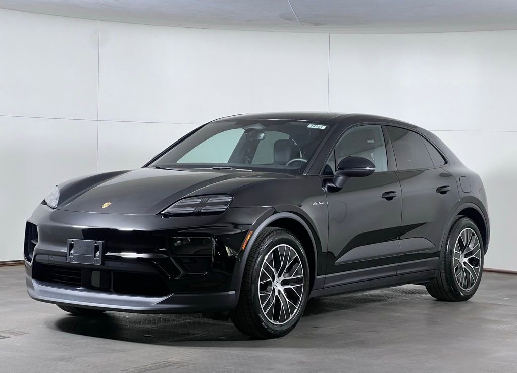 Certified 2025 Porsche Macan Electric image 1