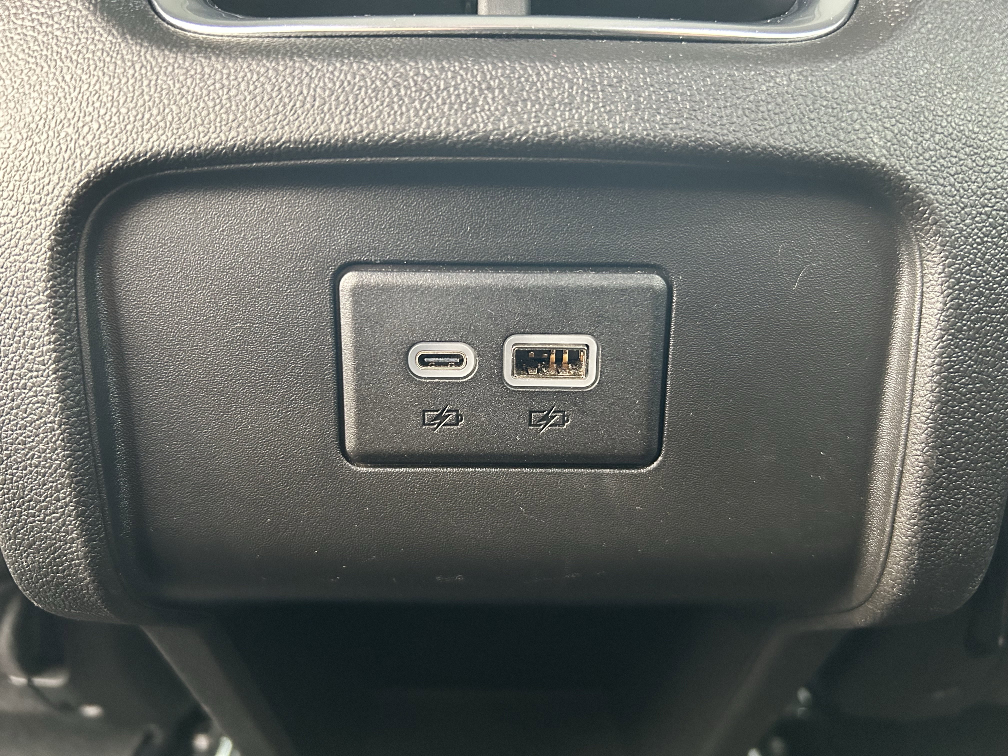 Used 2025 Chevrolet Blazer LT image 18