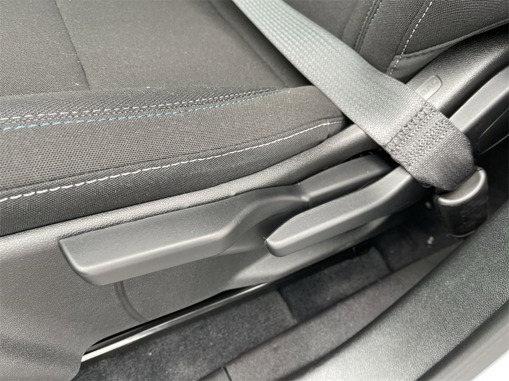 New 2026 Chevrolet Equinox EV LT image 12