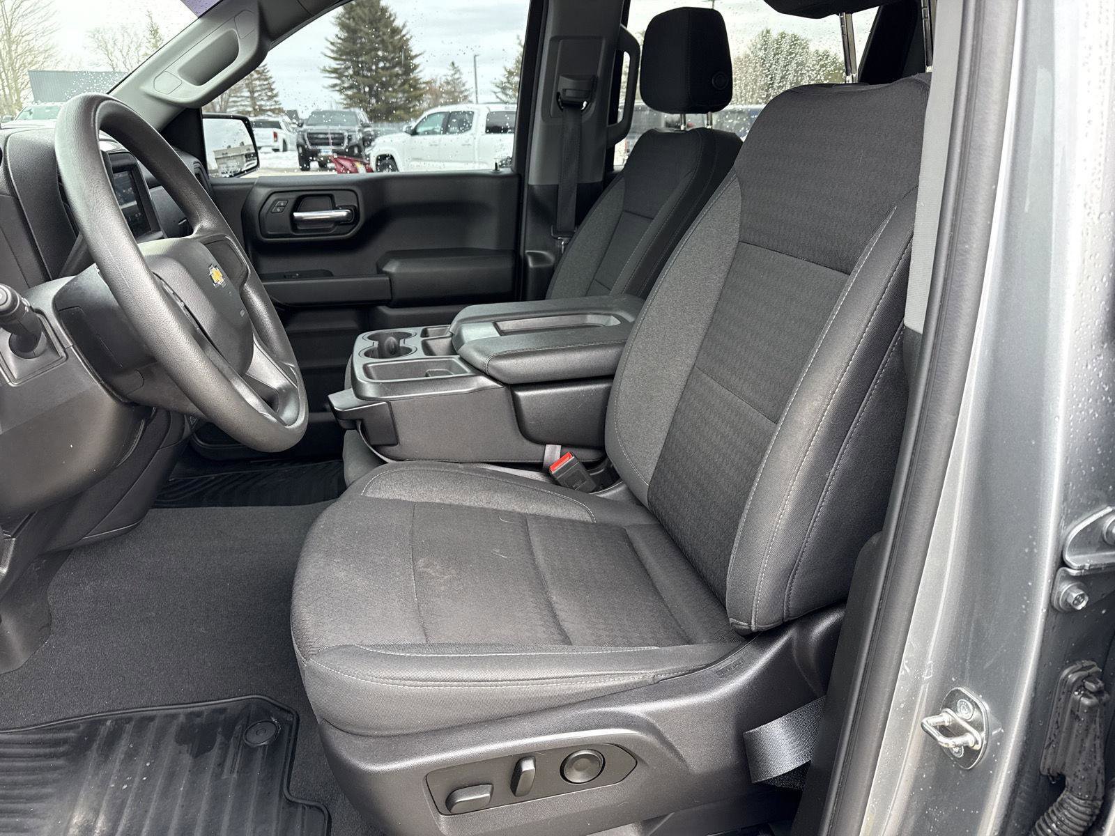Used 2024 Chevrolet Silverado 1500 Custom w/ LPO, Dark Essentials Package AWD/4WD image 11
