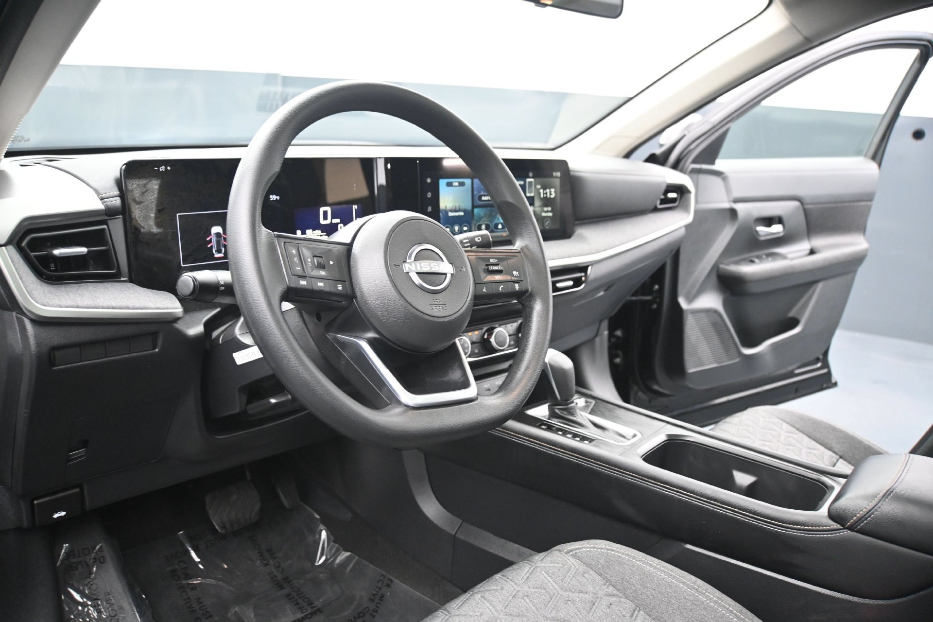 Used 2025 Nissan Kicks SV w/ SV Premium Package AWD/4WD image 20
