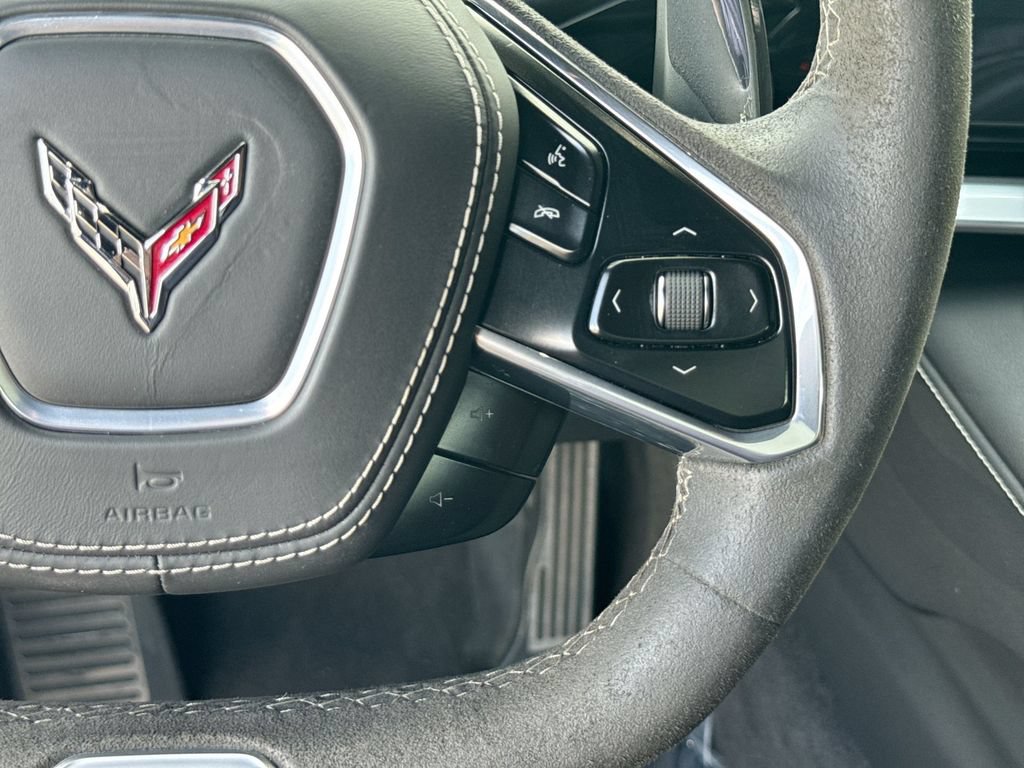 Used 2025 Chevrolet Corvette Z06 RWD image 19