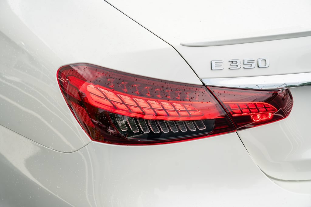 Used 2021 Mercedes-Benz E 350 Sedan image 19