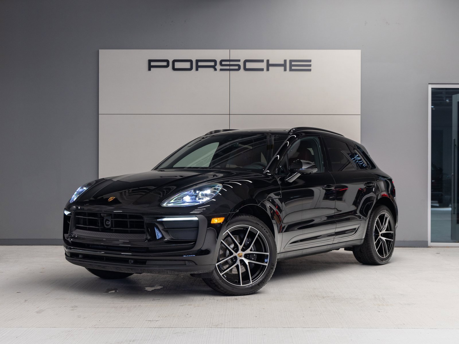 Used 2025 Porsche Macan