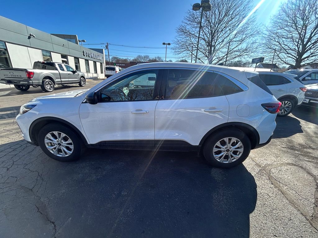 Used 2024 Ford Escape Active image 4