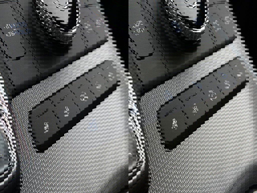 Used 2024 Hyundai Palisade Calligraphy image 17