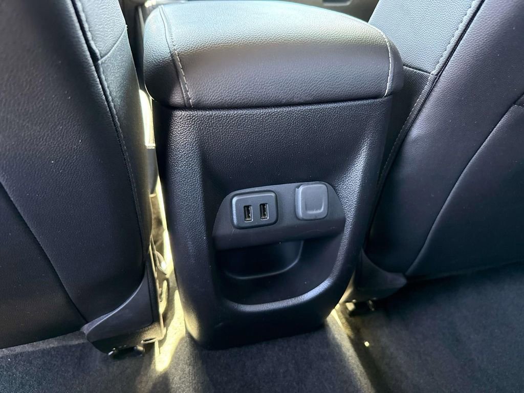 Used 2018 GMC Canyon SLT w/ Trailering Package image 15