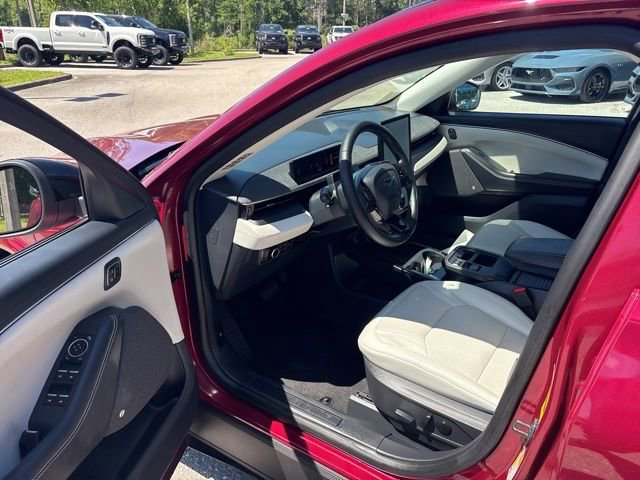 Used 2025 Ford Mustang Mach-E Premium AWD/4WD image 15