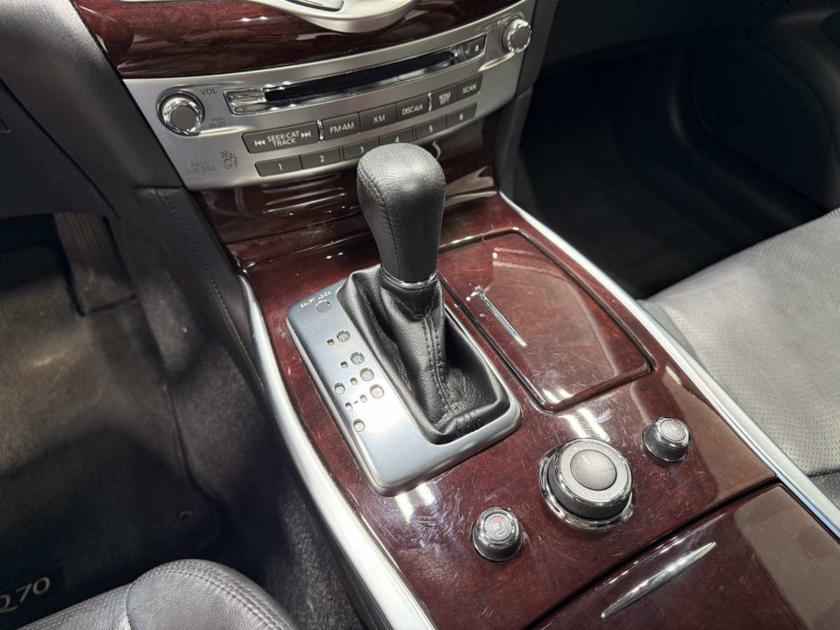 Used 2015 INFINITI Q70 3.7 w/ Technology Package image 13