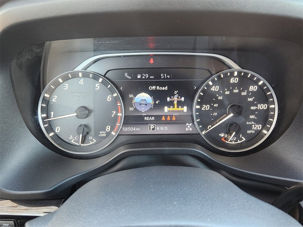 Used 2023 Nissan Titan SV image 9