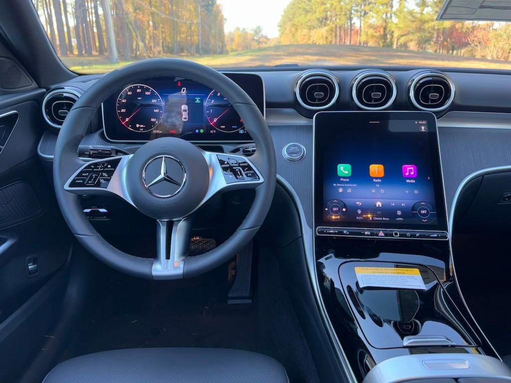 Used 2025 Mercedes-Benz C 300 C 300 image 3