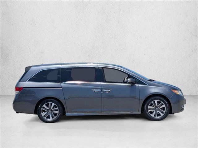 Used 2016 Honda Odyssey Touring Elite image 4