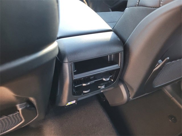 New 2025 Jeep Grand Cherokee Altitude image 8