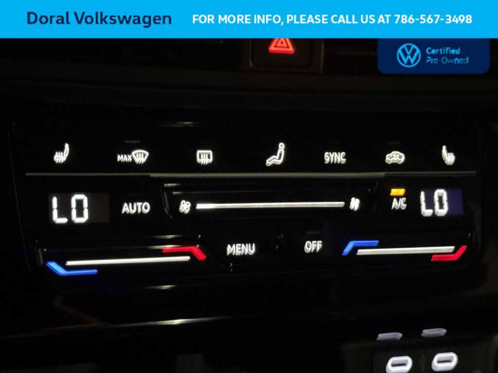 Used 2025 Volkswagen Jetta Sport image 20