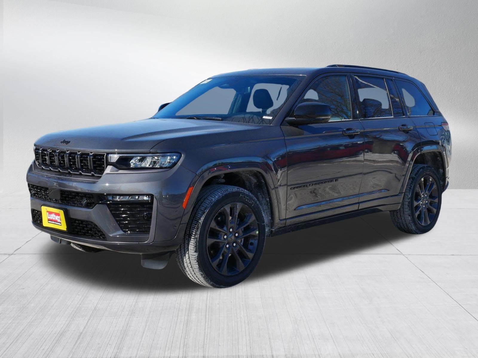 New 2026 Jeep Grand Cherokee Limited AWD/4WD image 3