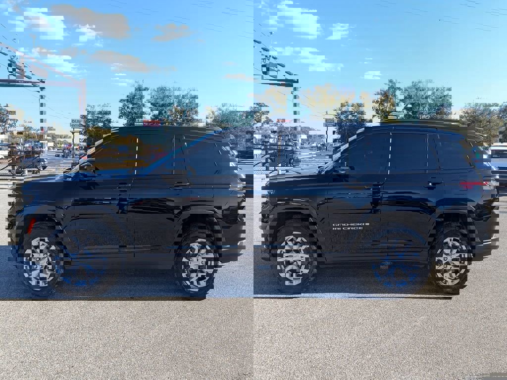 Used 2021 Jeep Grand Cherokee L Limited image 5