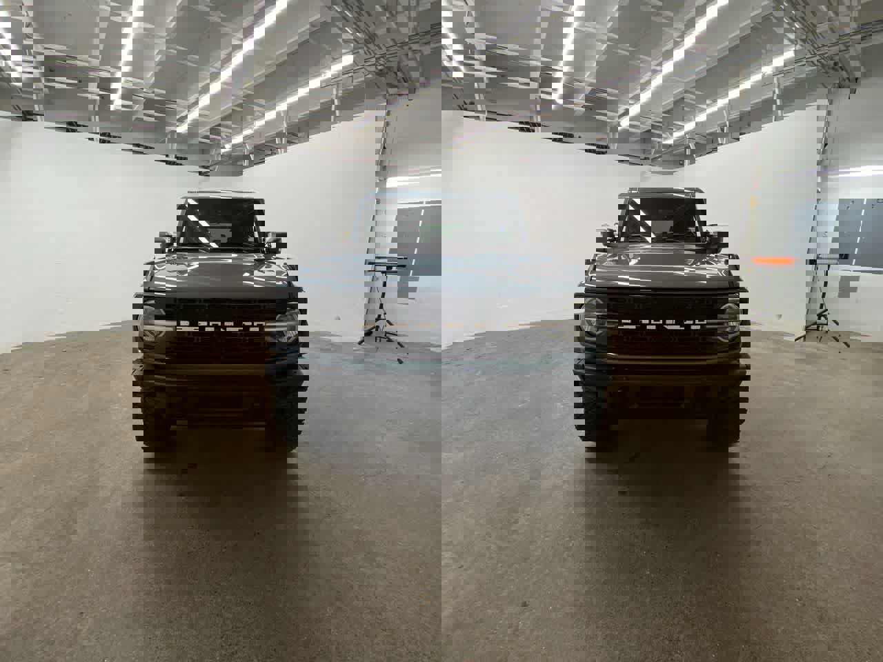 Used 2022 Ford Bronco Wildtrak image 9