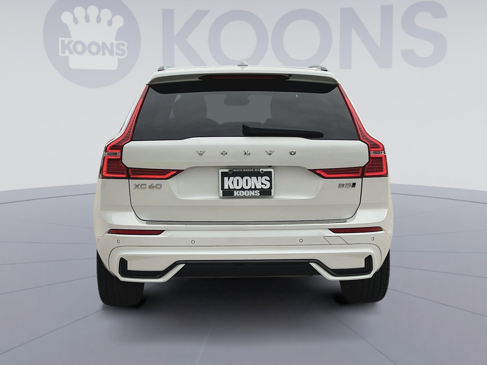 Certified 2023 Volvo XC60 B5 Plus w/ Climate Package image 5