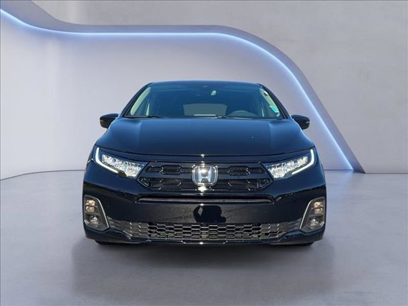 New 2026 Honda Odyssey Touring image 8