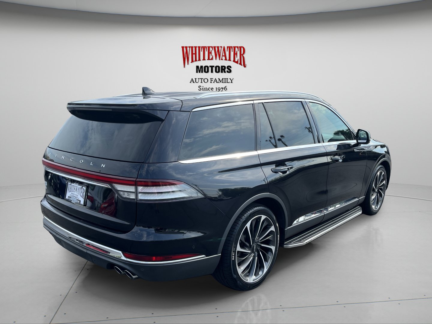 Used 2020 Lincoln Aviator Reserve w/ Equipment Group 202A AWD/4WD image 5