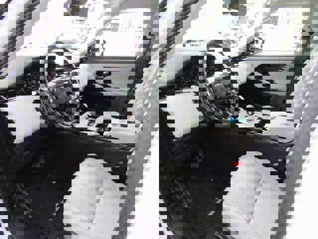 Used 2024 Land Rover Range Rover Evoque S image 2