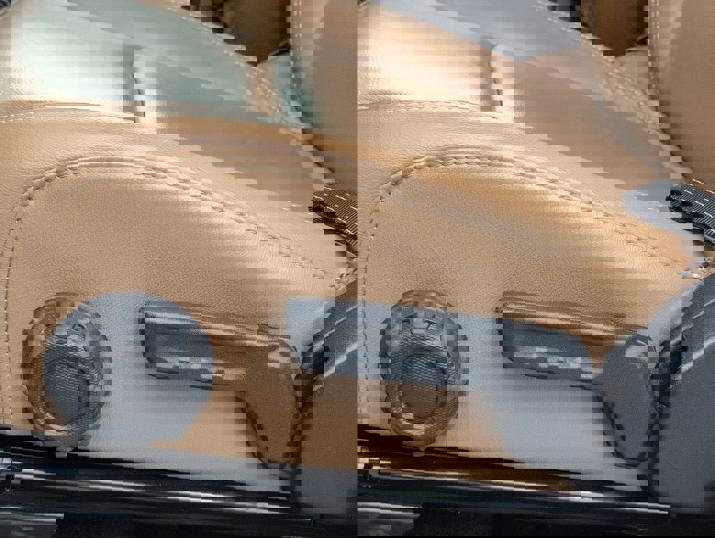 Used 2021 Jeep Wrangler Unlimited Rubicon 4xe w/ Cold Weather Group image 14